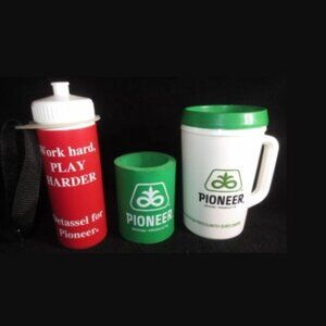 Vintage Pioneer Seed Aladdin Thermal Mug Water Bottle Detassel Foam Koozie Green